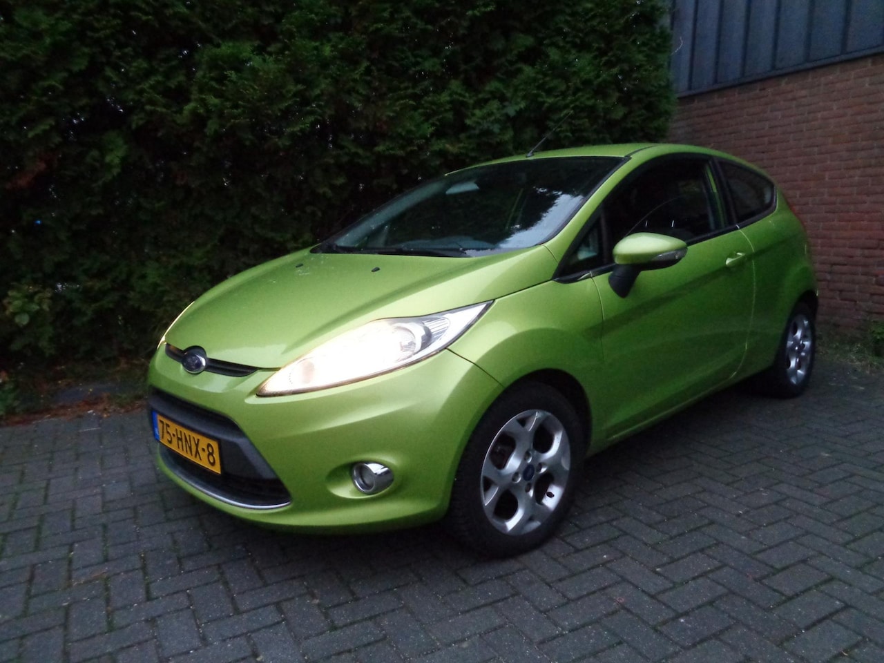 Ford Fiesta - 1.6 TDCi Titanium 1.6 TDCi Titanium,Clima,PDC,Cruise control - AutoWereld.nl