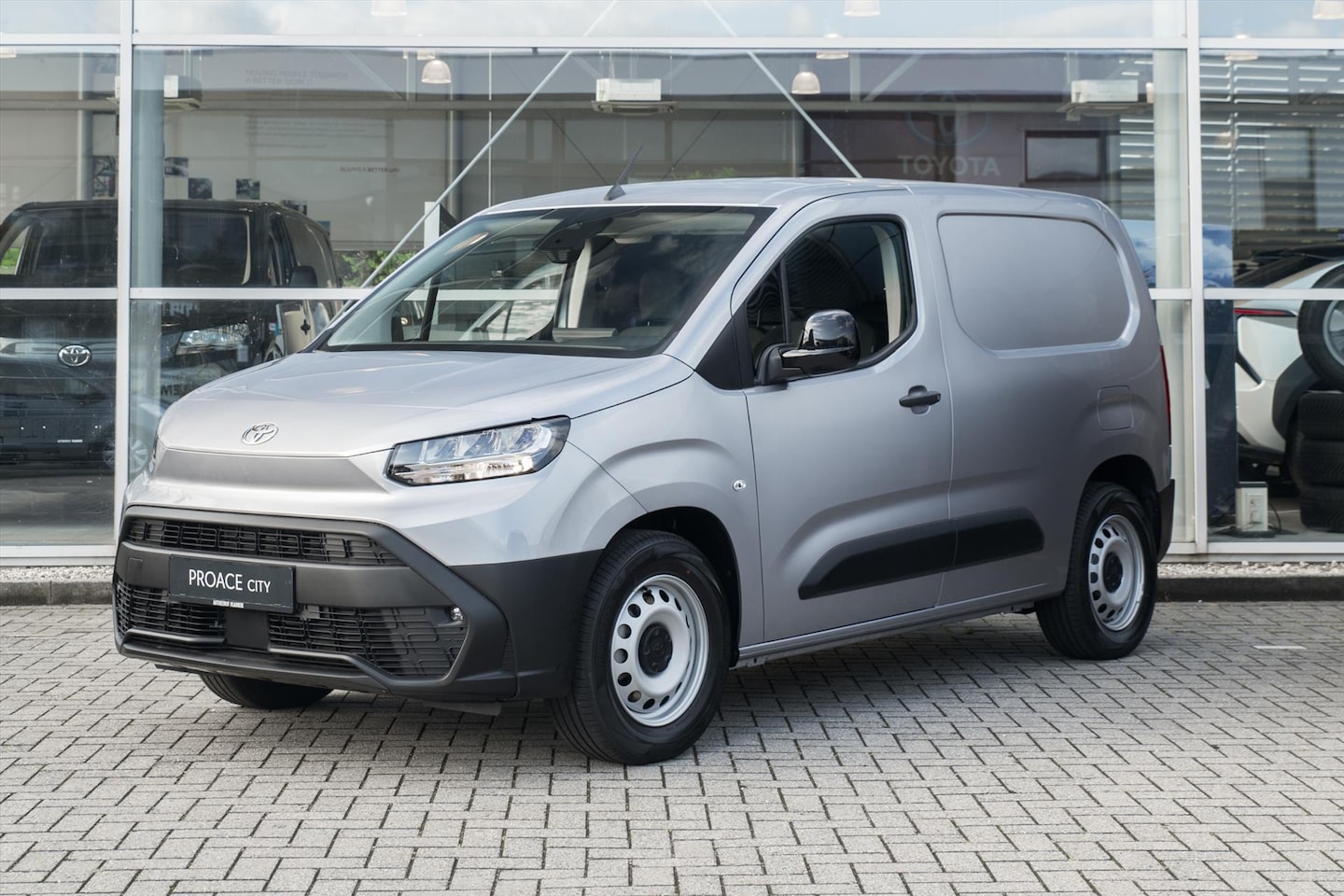 Toyota ProAce City - 50 kWh 136pk Challenger - AutoWereld.nl