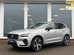 Volvo XC60 - 2.0 T6 Plug-in hybrid AWD R-Design - Nieuw model - Panoramadak - Trekhaak - H&K - Nieuwsta