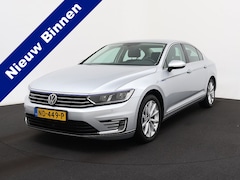 Volkswagen Passat - 1.4 TSI GTE Connected Series | Navi | Clima | Trekhaak | 12-2016 165.558 KM