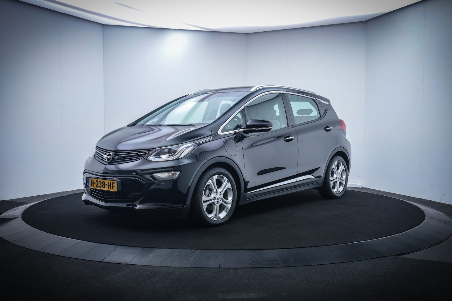 Opel Ampera-e - EXCECUTIVE Incl.BTW 1e Eig. - AutoWereld.nl