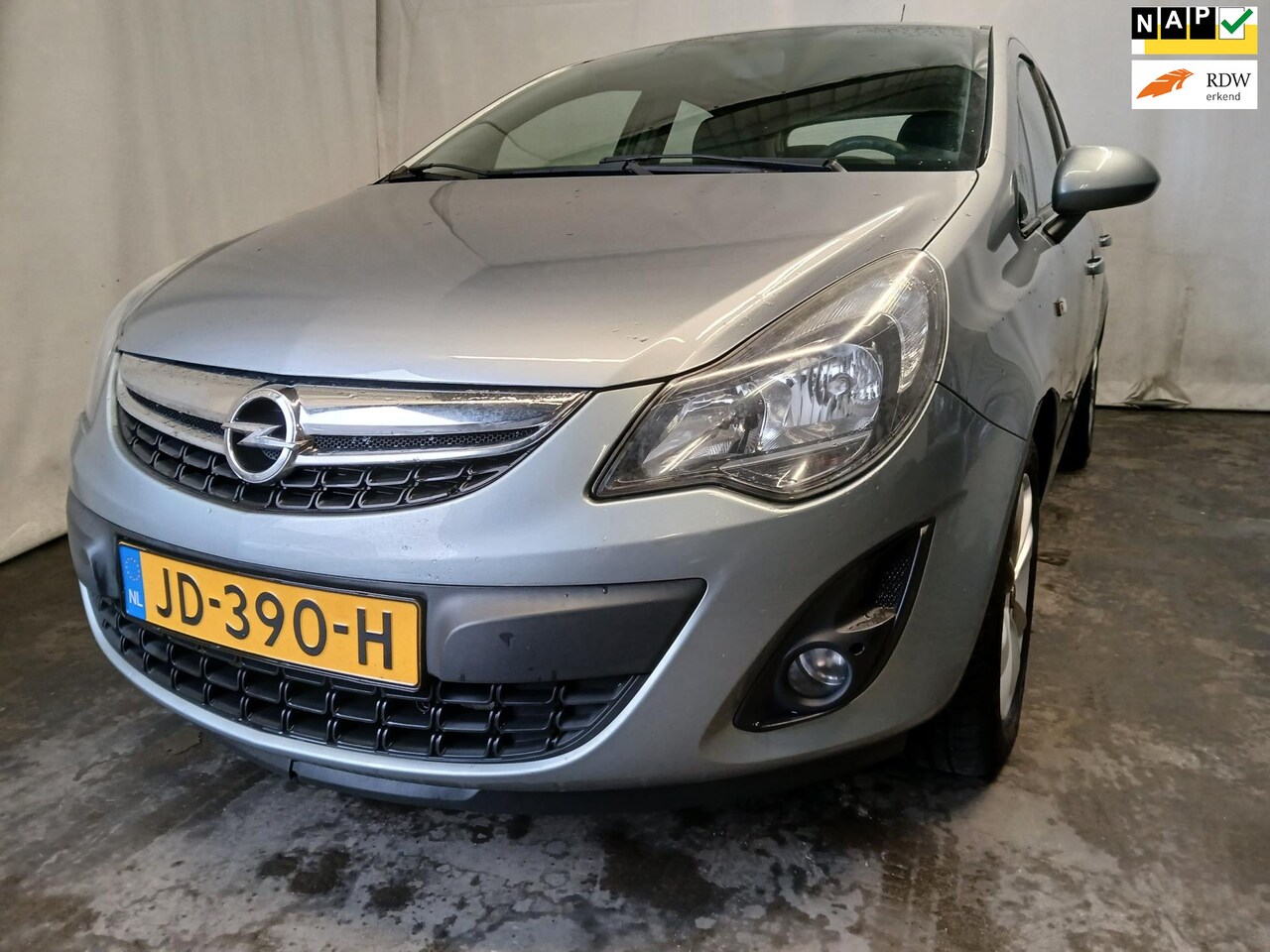 Opel Corsa - 1.2-16V Berlin SCHADEAUTO! - AutoWereld.nl