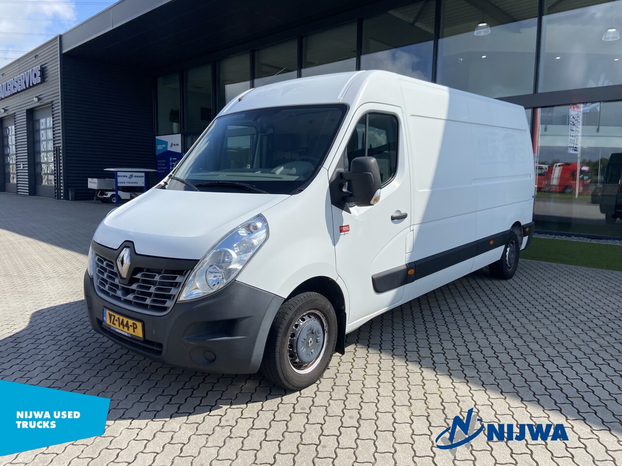 Renault Master - 130 L3H2 Geïsoleerde bak + koeling - AutoWereld.nl