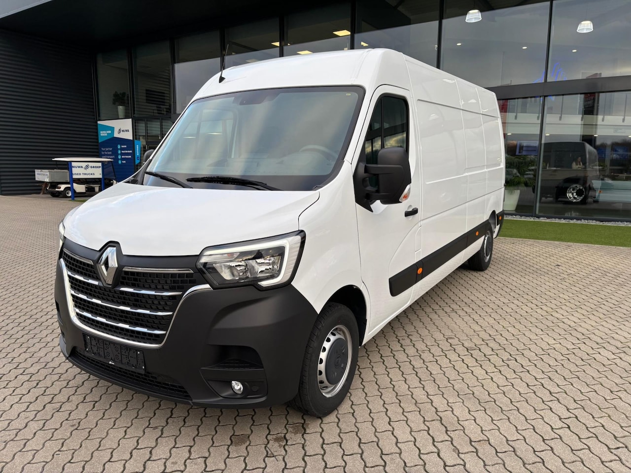 Renault Master - 135 L3H2 Parkeersensoren + Airco - AutoWereld.nl