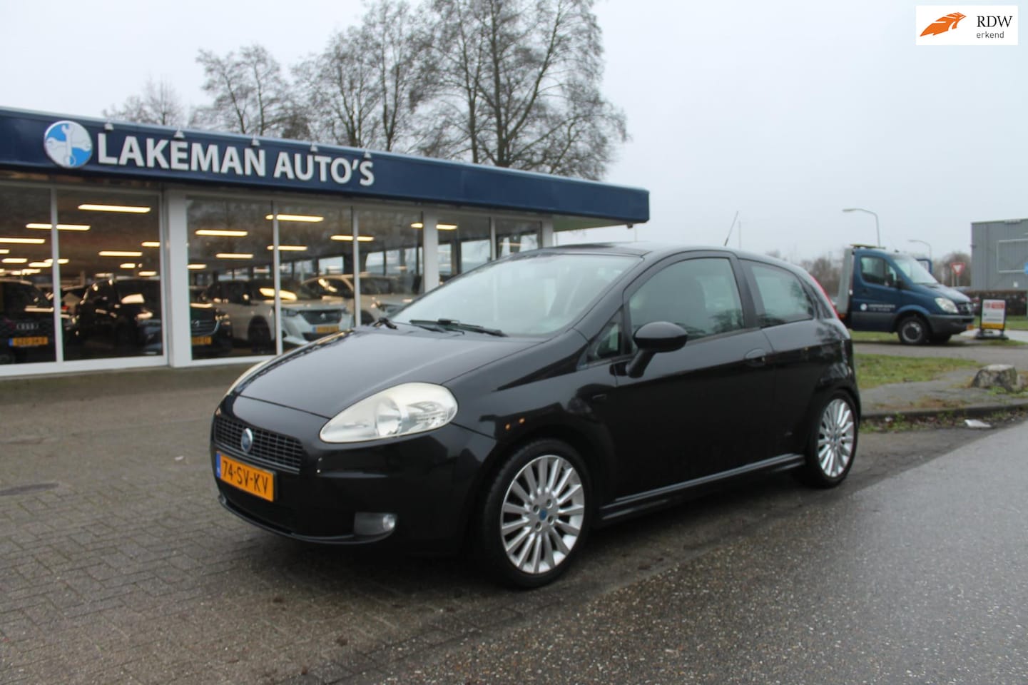 Fiat Grande Punto - 1.4-16V Sport Blackline Pano Huurkoop Inruil APK Garantie - AutoWereld.nl