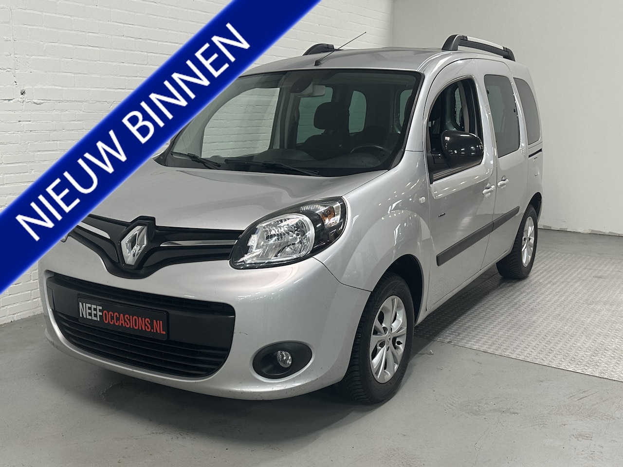 Renault Kangoo - Limited 1.2 TCe CLIMA / CRUISE / NAVI / LMV / - AutoWereld.nl