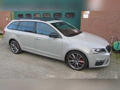 Skoda Octavia Combi - 2.0 TDI RS