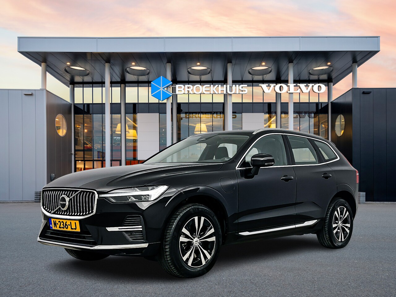 Volvo XC60 - T6 Recharge AWD Inscription | Facleift | Google | Harman Kardon | Leder | Elektr. verst. s - AutoWereld.nl