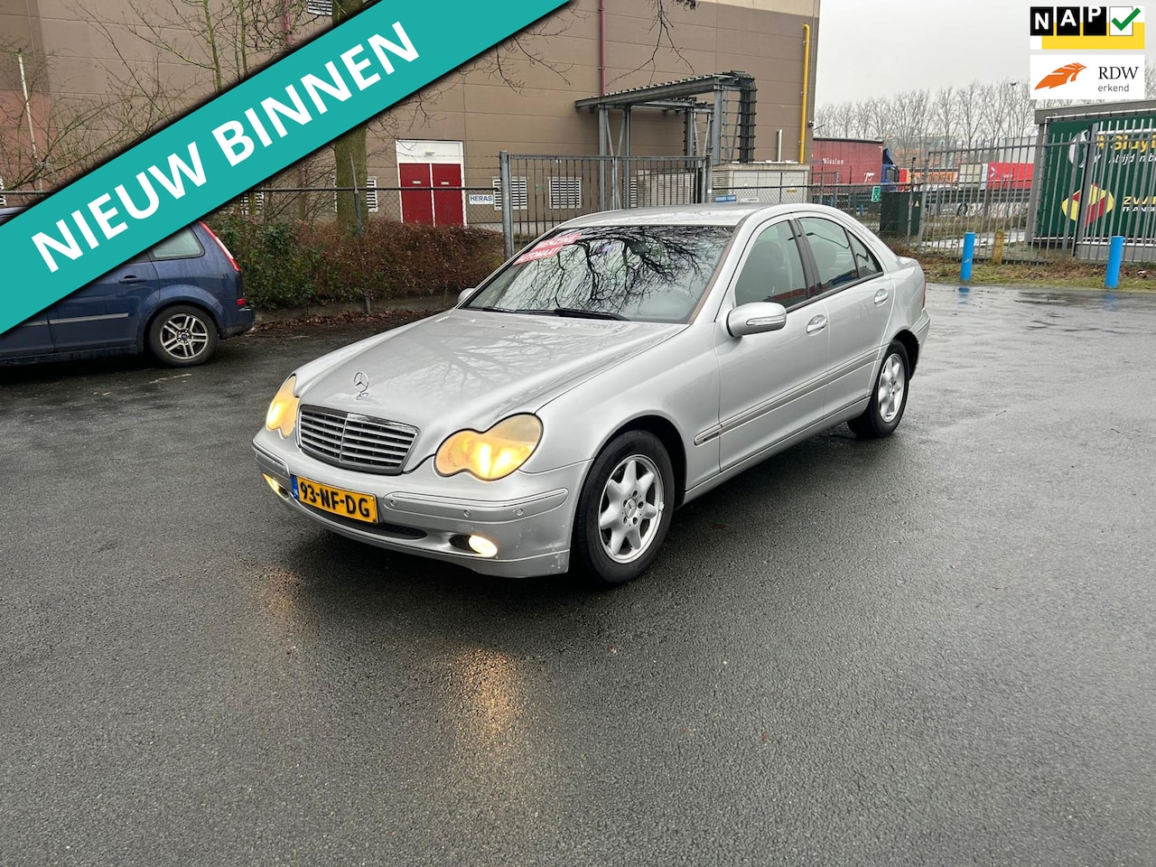 Mercedes-Benz C-klasse - 200 K. Elegance NETTE AUTO MET FIJNE AUTOMAAT - AutoWereld.nl