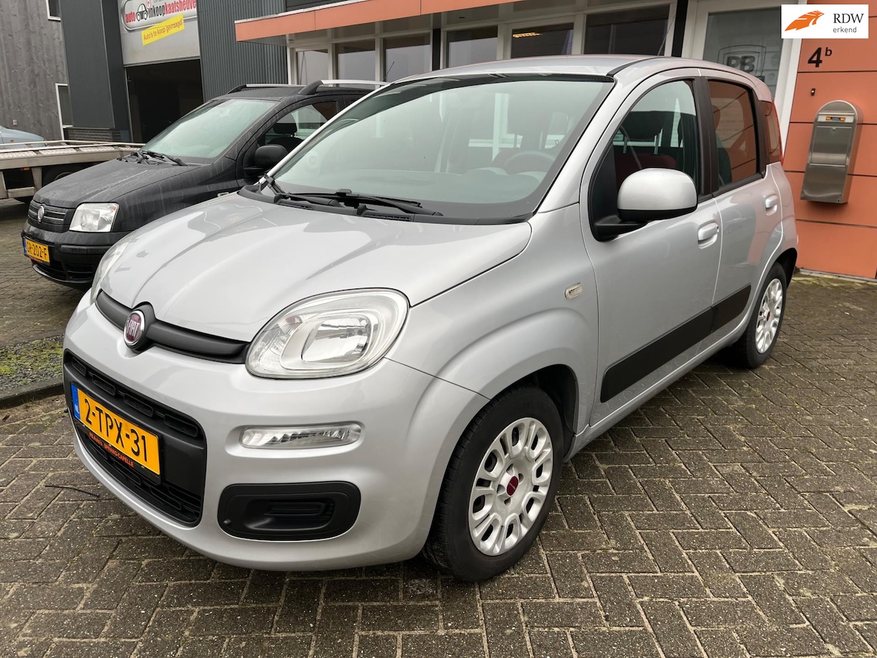 Fiat Panda - 0.9 TwinAir Edizione Cool airco nette auto - AutoWereld.nl