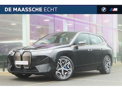 BMW iX - xDrive50 High Executive / Sportpakket / Panoramadak Sky Lounge / Trekhaak / Laserlight / B