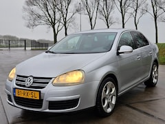 Volkswagen Jetta - 1.6 Comfortline