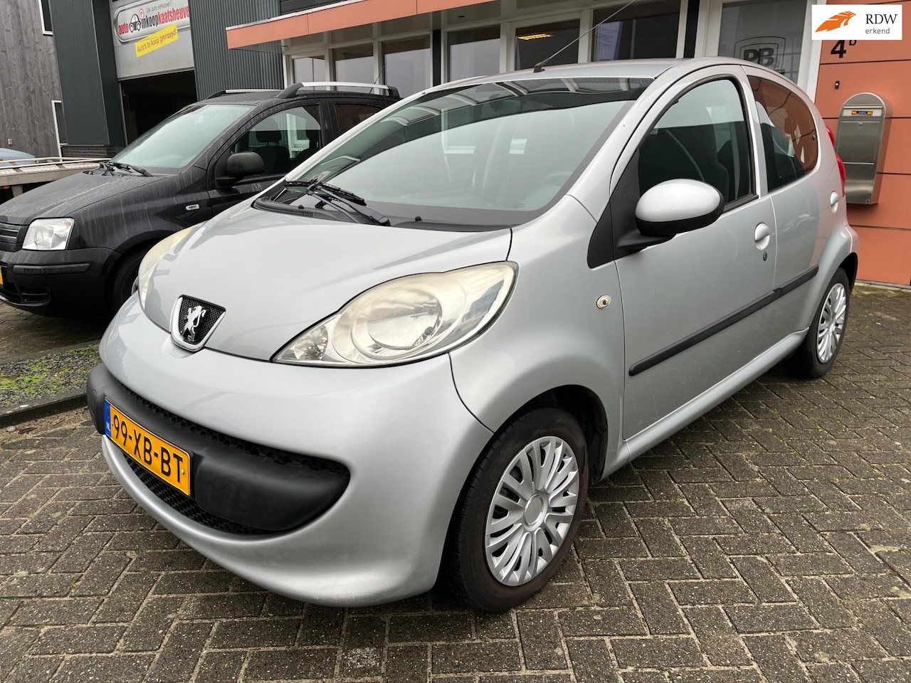 Peugeot 107 - 1.0-12V XS automaat airco 5 deurs - AutoWereld.nl