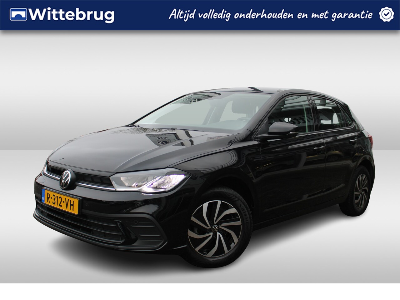 Volkswagen Polo - 1.0 TSI 95pk Life Navigatie by APP Connect / Parkeersensoren voor + achter / LED - AutoWereld.nl