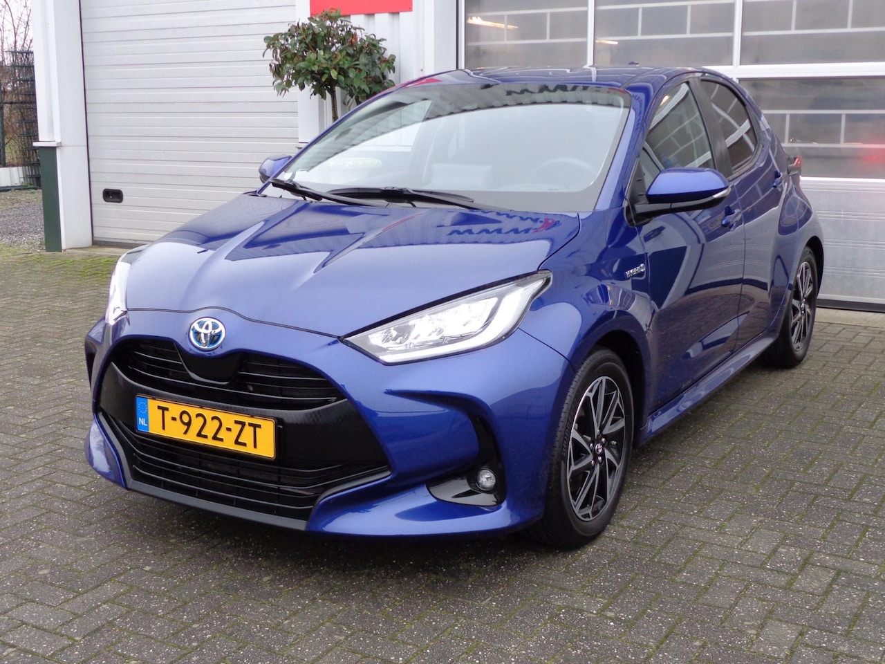 Toyota Yaris - 1.5 Hybrid Dynamic Trekhaak,Camera,Adaptive Cruise,Climate control,etc,etc - AutoWereld.nl