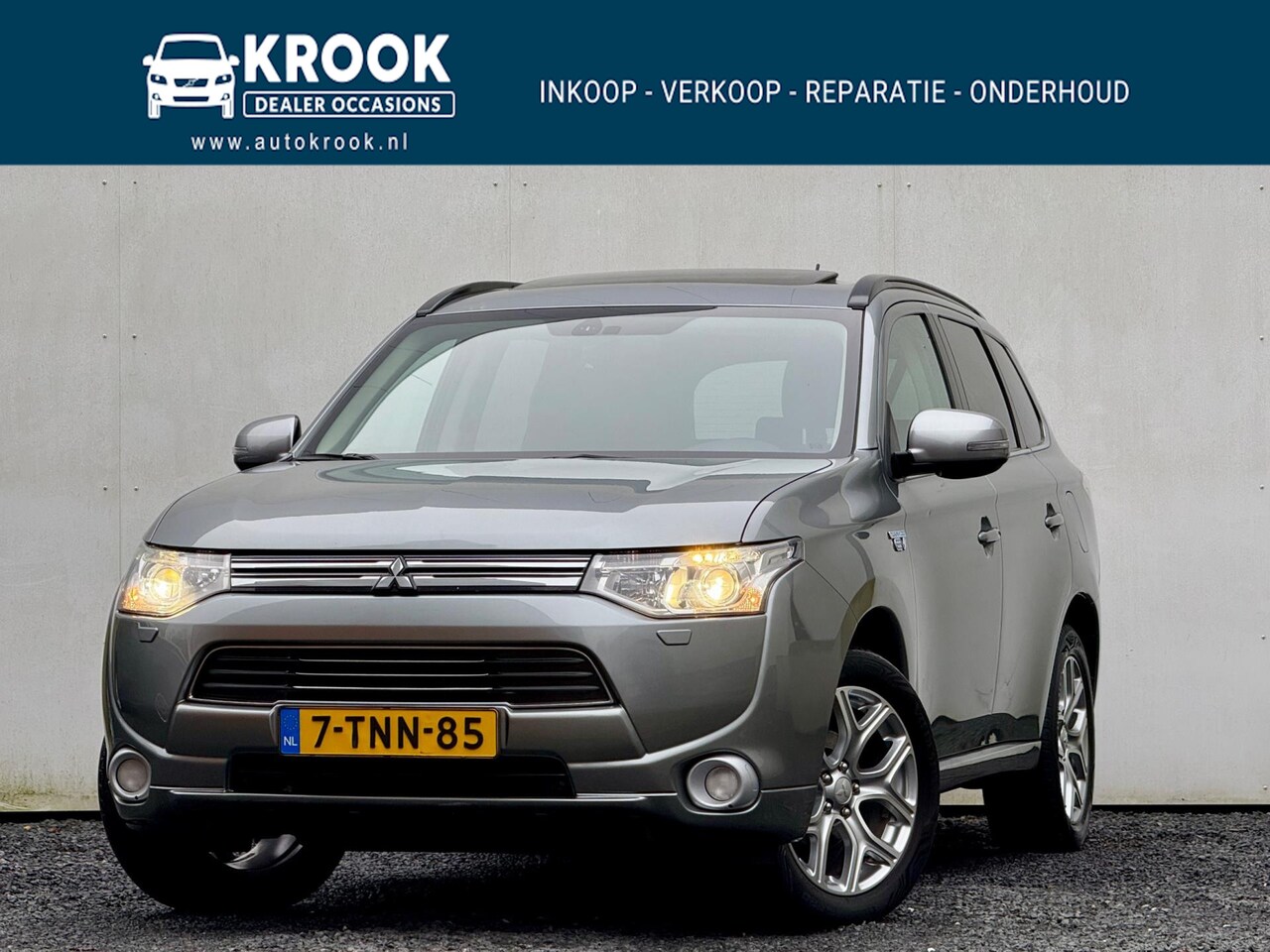 Mitsubishi Outlander - 2.0 PHEV Instyle | 2014 | Panorama | Trekhaak | - AutoWereld.nl