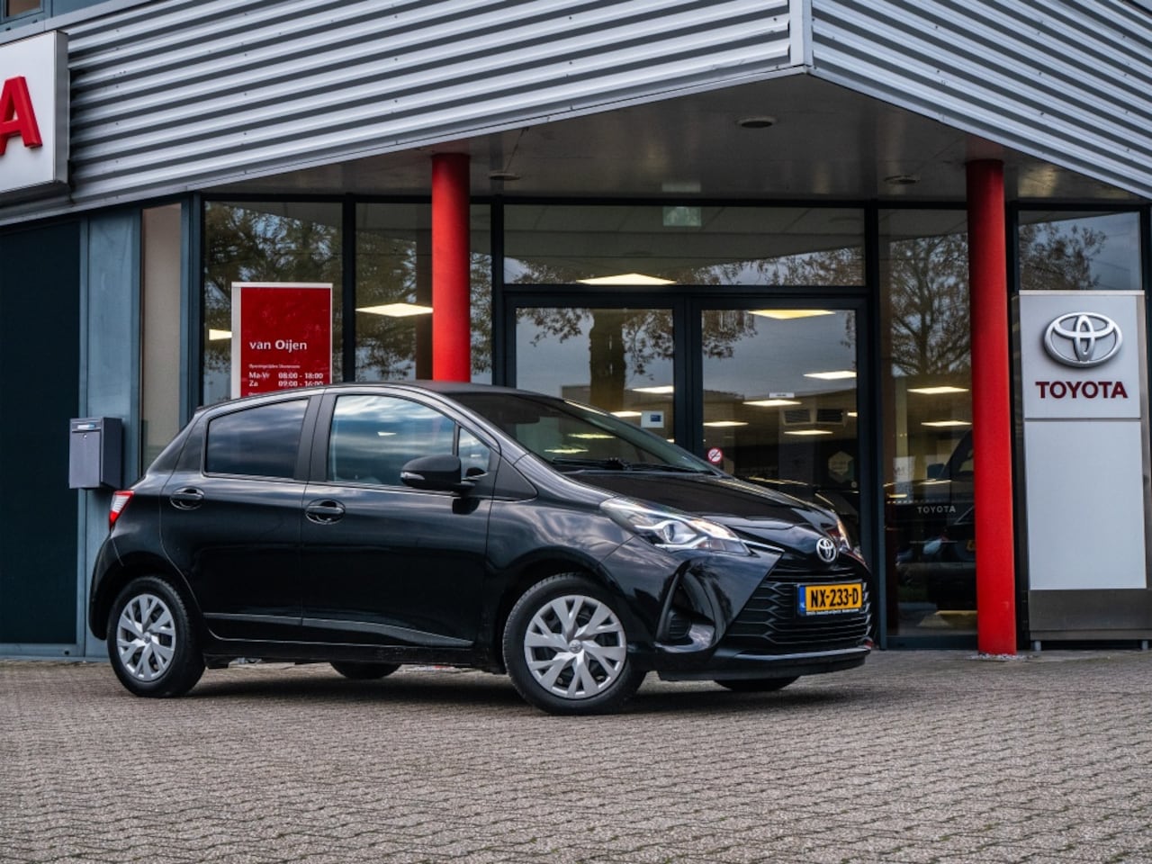 Toyota Yaris - 1.0 VVT-i Aspiration 1.0 VVT-i Aspiration - AutoWereld.nl