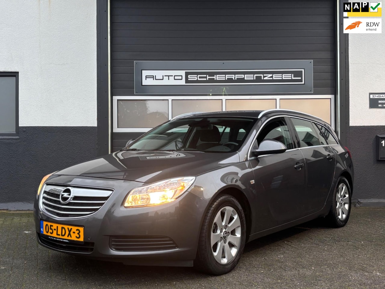 Opel Insignia Sports Tourer - 1.8 Edition | NAVI | CLIMA | PDC | CC | YOUNGTIMER| - AutoWereld.nl