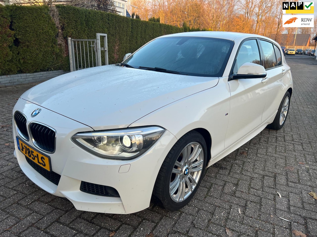 BMW 1-serie - 120d 5-DRS High Executive M-SPORT ECC NAVI PDC ALCANTARA LMV - AutoWereld.nl