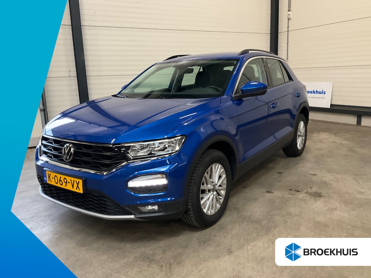 Volkswagen T-Roc - 1.0 TSI 110 pk Style | Elektrisch bedienbare achterklep | Trekhaak | Navigatie | - AutoWereld.nl