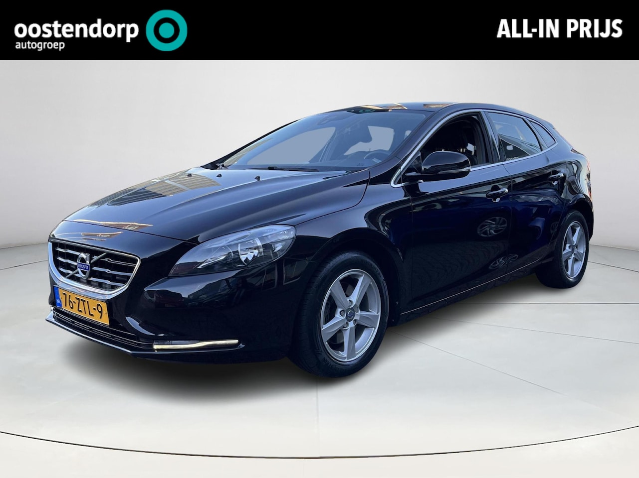 Volvo V40 - 1.6 T3 Momentum | Rijklaarprijs! | Trekhaak | Navi | Climate Control | Cruise Control | In - AutoWereld.nl