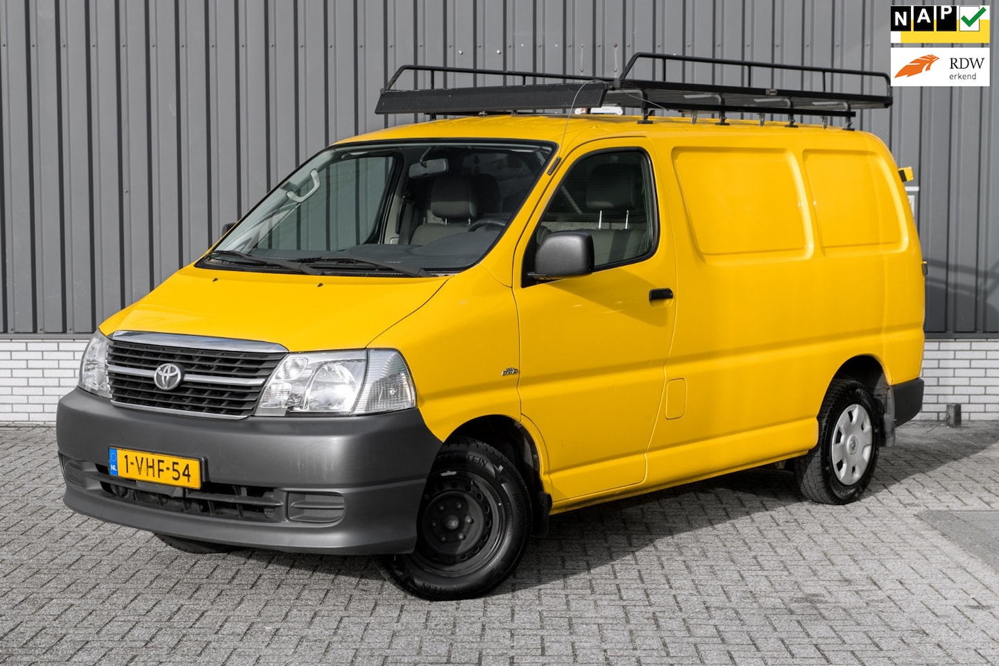 Toyota HiAce - 2.5 D-4D KWB Comfort *Gereedschap Inbouw* - AutoWereld.nl