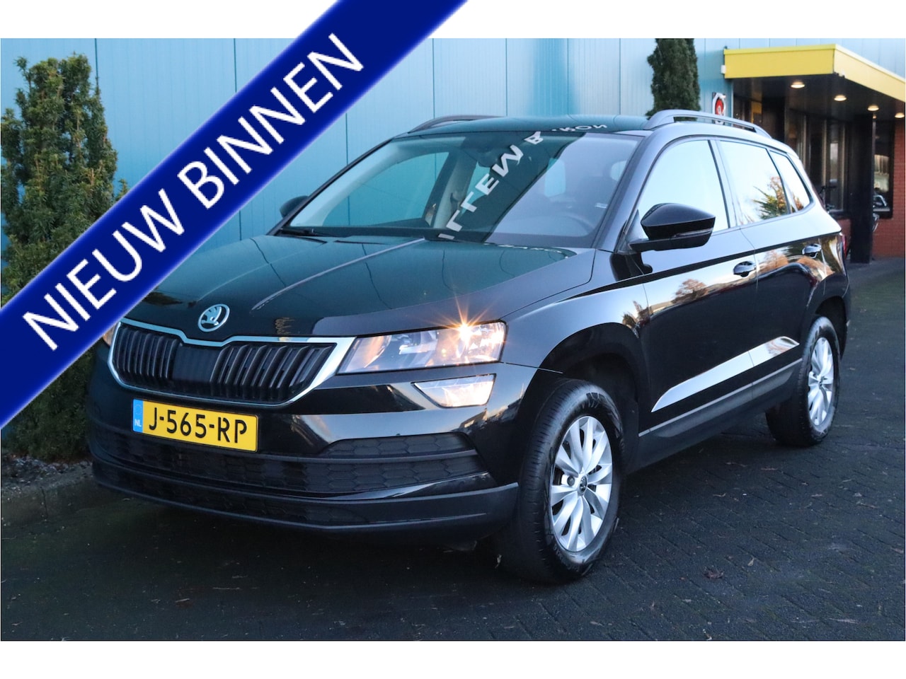 Skoda Karoq - 1.5 TSI ACT Business Edition DSG AUT. ECC|CRUISE|CARPLAY|NAV|LMV|PDC 1'EIG - AutoWereld.nl