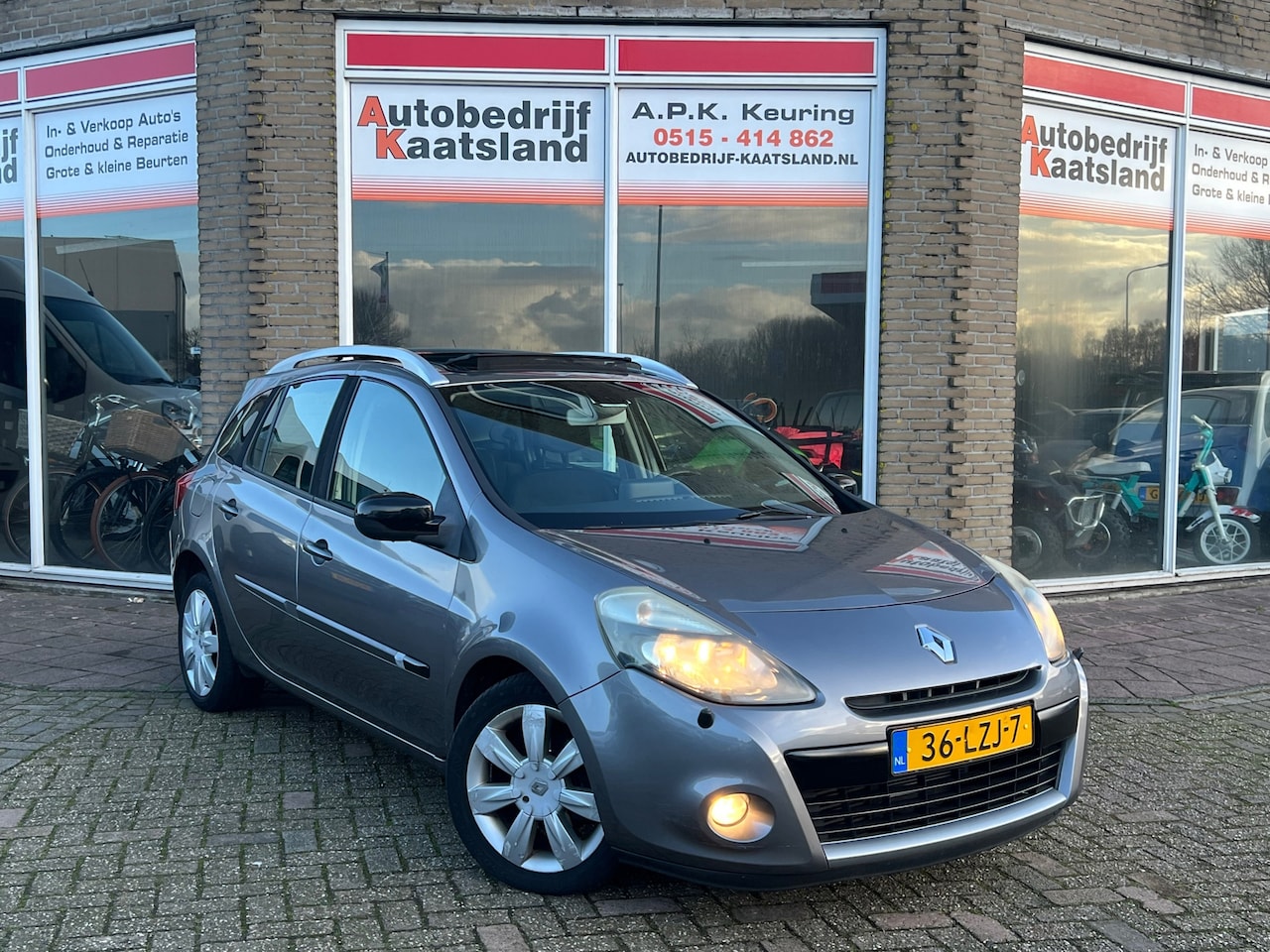 Renault Clio Estate - 1.2 TCE 20th Anniversary - Navi - Clima - AutoWereld.nl