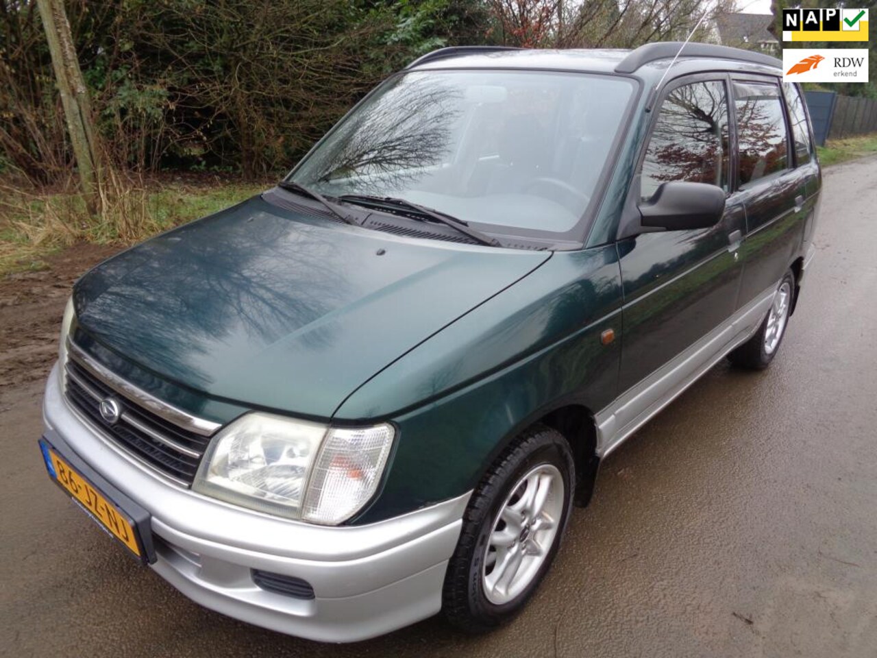 Daihatsu Gran Move - 1.6i-16V Executive Inruilkoopje!Automaat! - AutoWereld.nl