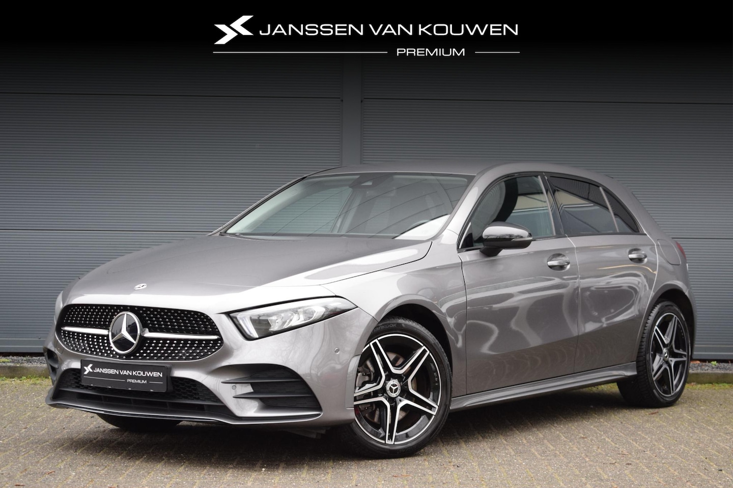 Mercedes-Benz A-klasse - 250 e AMG Line / Widescreen / Navigatie / Stoelverwarming - AutoWereld.nl