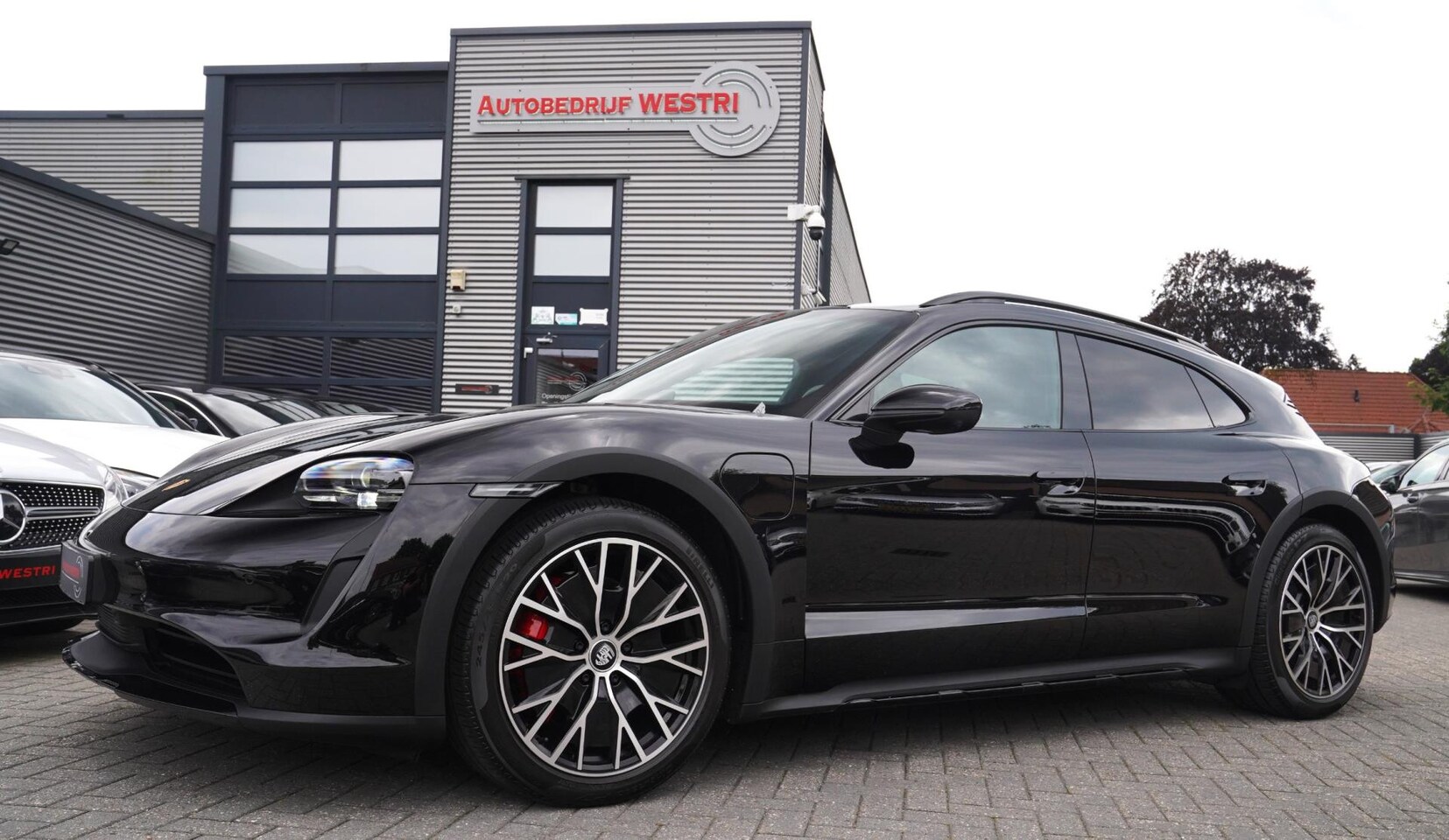 Porsche Taycan Cross Turismo - 4S 93 kWh|Sportchrono|Glazen dak|Bose|BTW - AutoWereld.nl