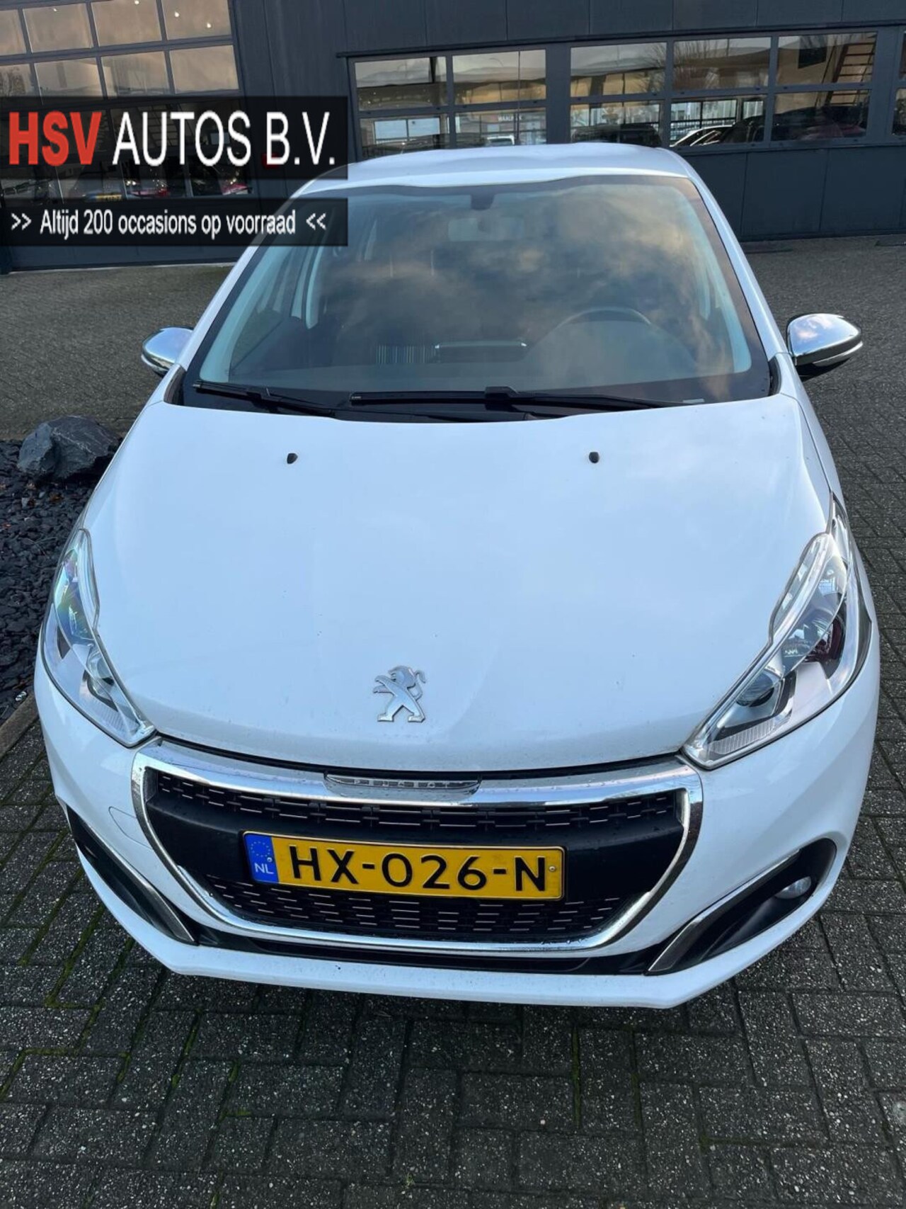 Peugeot 208 - 1.2 PureTech Urban Soul navi LM 4-deurs - AutoWereld.nl