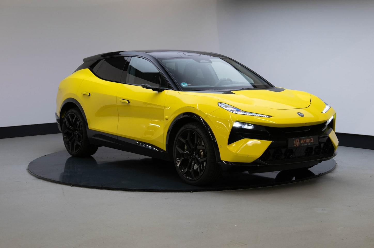 Lotus Eletre - EDS 450 S 4WD 112 kWh - AutoWereld.nl