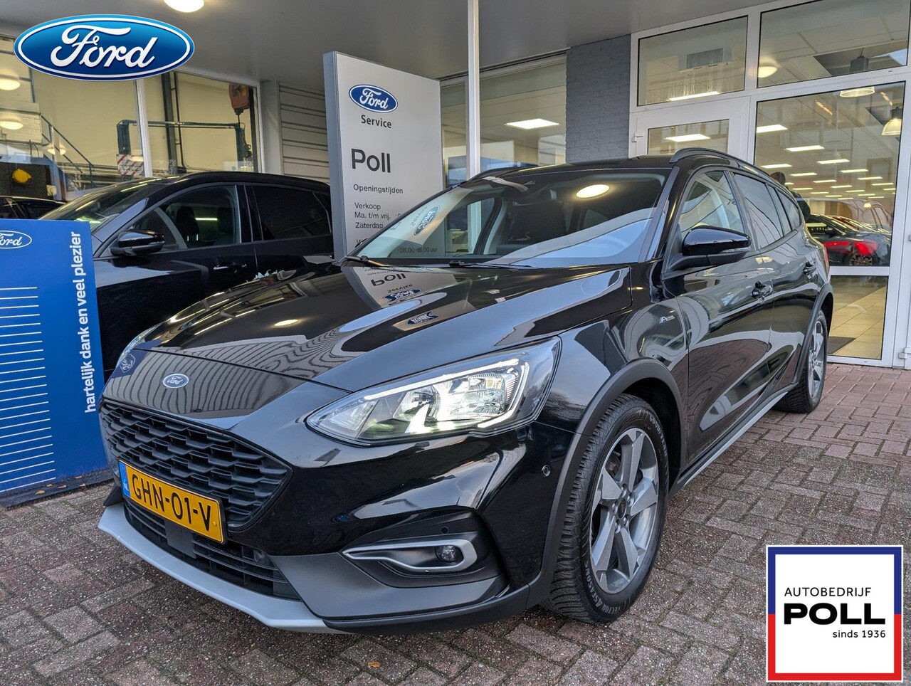 Ford Focus Wagon - 125pk EcoBoost Hybrid Active X Navi Camera Winter Parking pack Dode hoek Privacy glass Wag - AutoWereld.nl