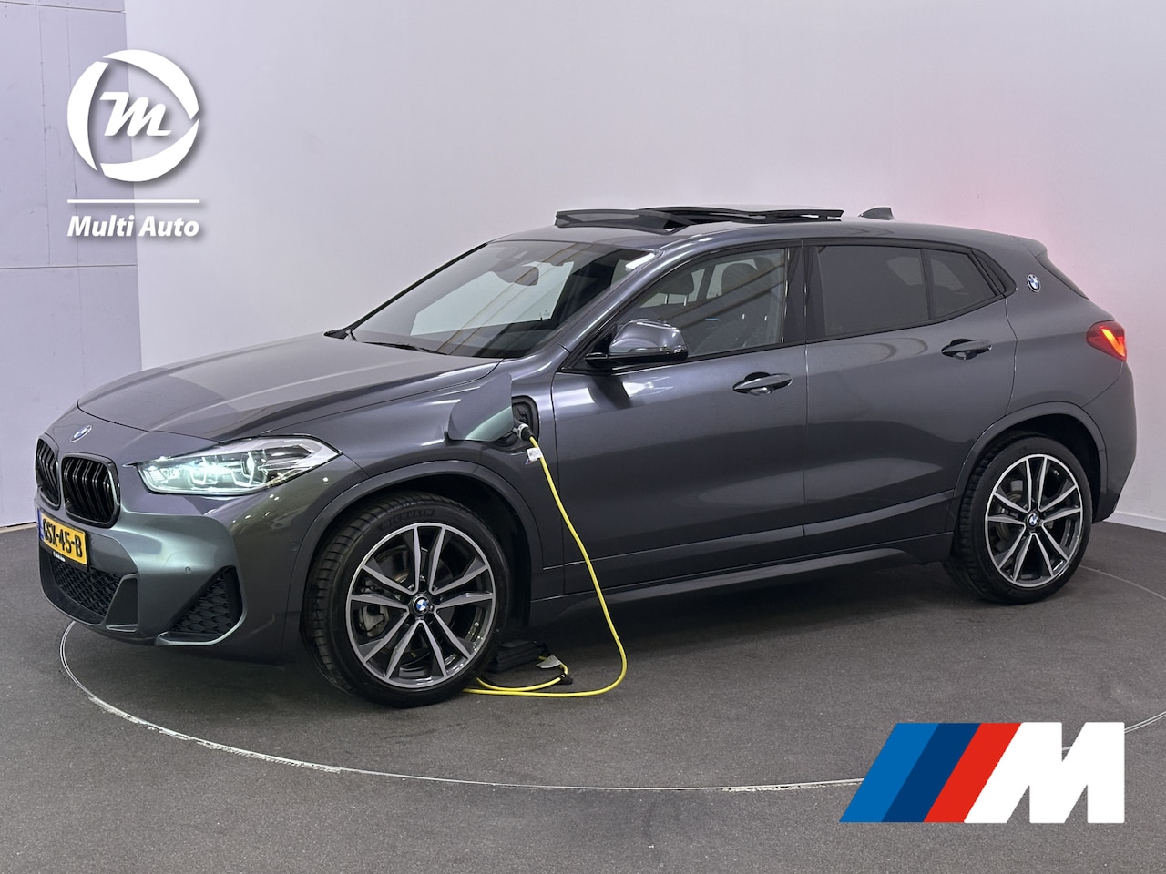 BMW X2 - xDrive25e M-Sport Plug in Hybrid | Panodak | Camera | Navi Prof | Sportstoelen Verwarmd | - AutoWereld.nl