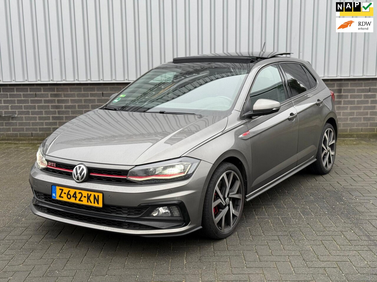 Volkswagen Polo - 2.0 TSI GTI |Pano|Navi|Automaat| - AutoWereld.nl