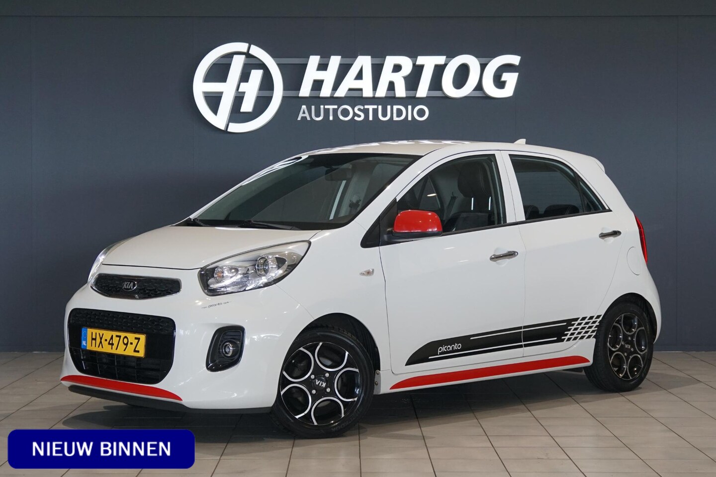 Kia Picanto - 1.2 CVVT DynamicLine + CAMERA / CRUISE CONTROL / LEDER - AutoWereld.nl