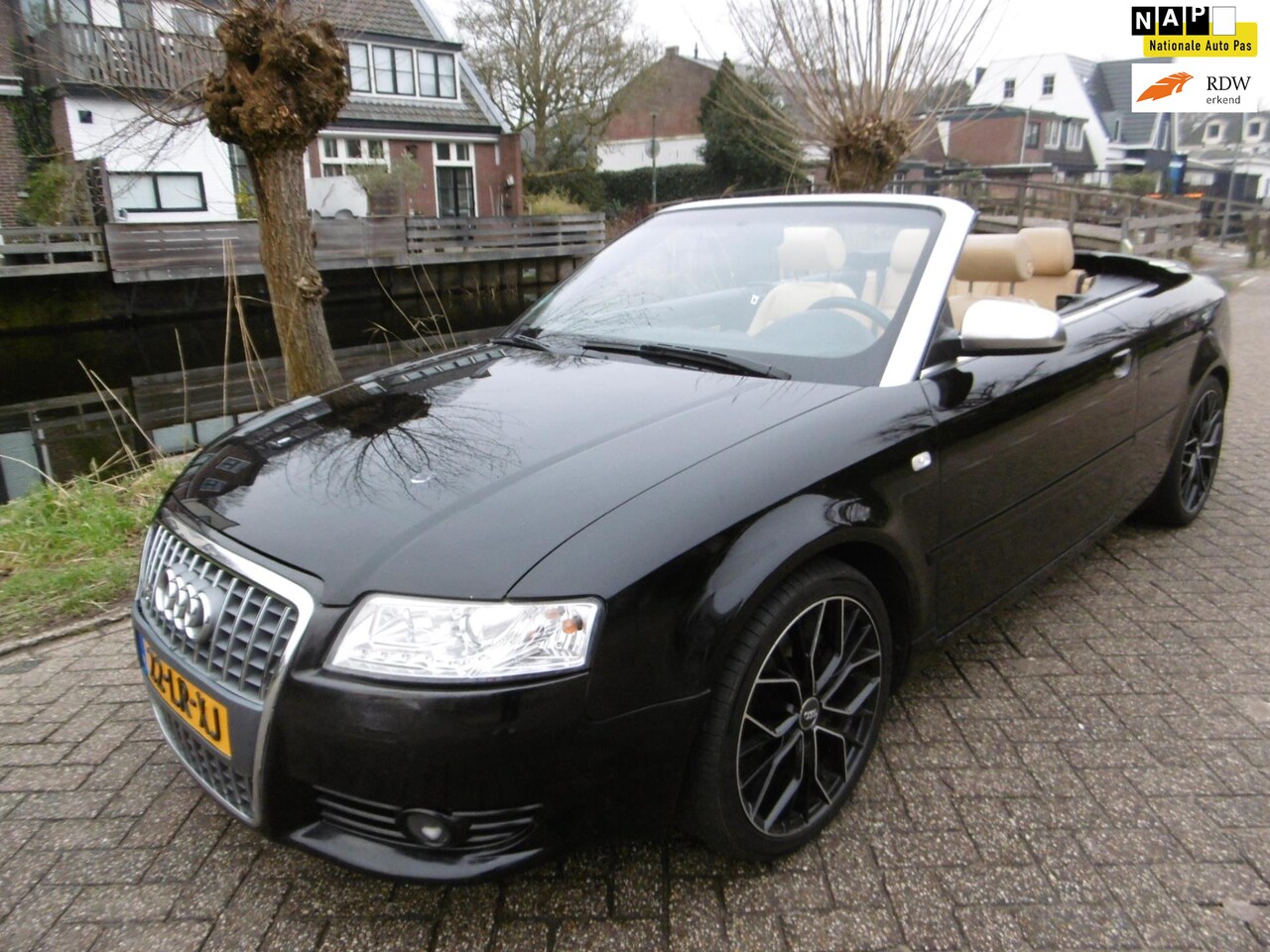 Audi A4 Cabriolet - 2.4 V6 Leder LEES TEKST OPKNAPPER ZO MEENEMEN - AutoWereld.nl