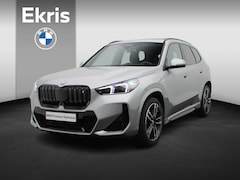 BMW iX1 - xDrive30 M Sportpakket | Travel Pack | Innovation Pack | Trekhaak | Panoramadak | Driving