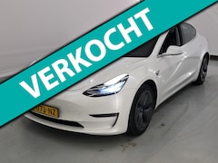 Tesla Model 3 - Long Range AWD 75 kWh 351pk | Trekhaak 1.000kg | Autopilot | 18" Velgen | Zwart interieur