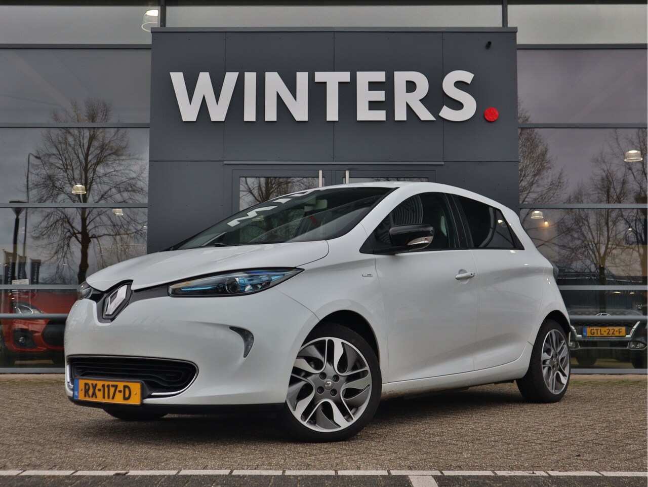 Renault Zoe - Q90 Bose Quickcharge 41 kWh (ex Accu) Navi+BT+PDC Keyless ECC-Airco Leder 17"LMV Cr.Contro - AutoWereld.nl