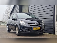 Opel Corsa - 1.4-16V '111' Edition (APK 6-3-2026 / Airco / Cruise / Trekhaak)