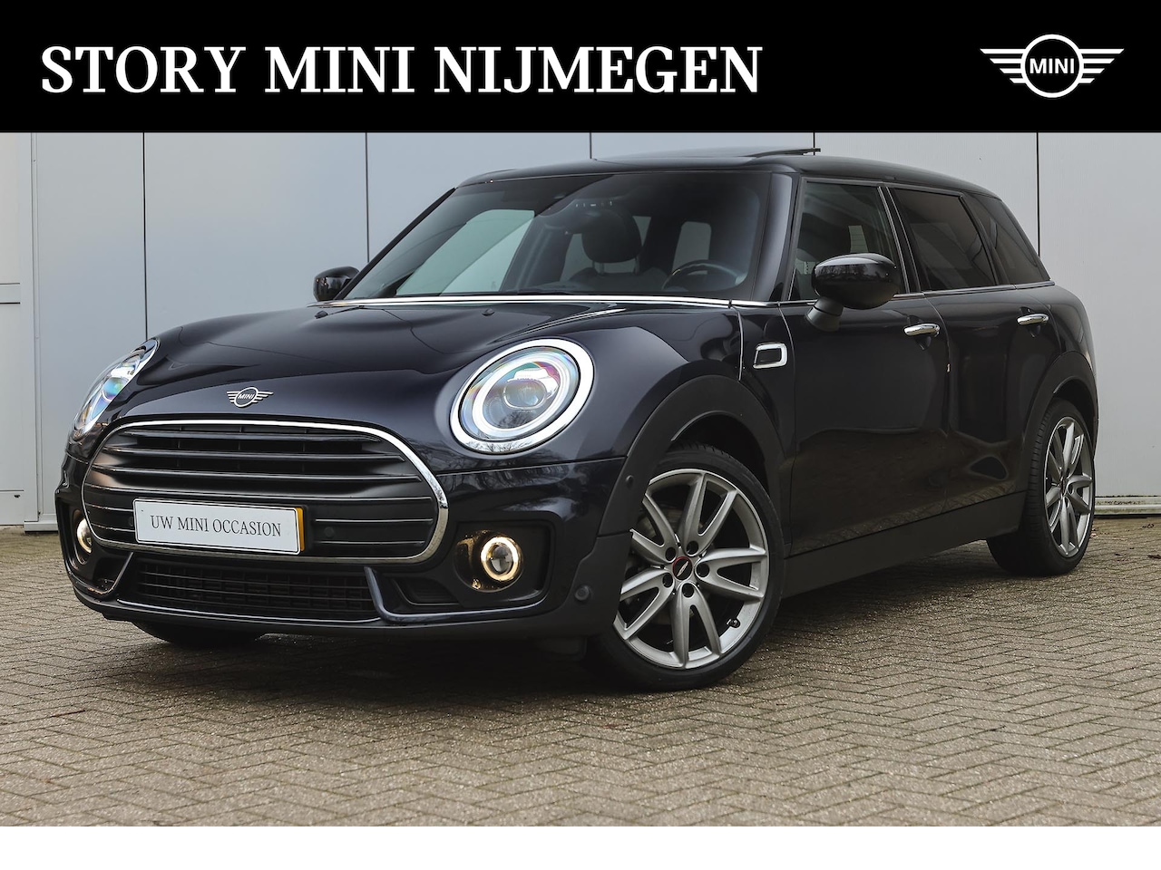 MINI Clubman - Cooper Automaat / JCW Trim Pakket / Panoramadak / Stoelverwarming / LED / Park Assistant / - AutoWereld.nl