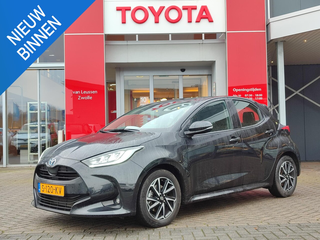 Toyota Yaris - 1.5 Hybrid Dynamic KEYLESS LED 16' LM-VELGEN CAMERA APPLE/ANDROID CLIMA AD-CRUISE BLUETOOT - AutoWereld.nl