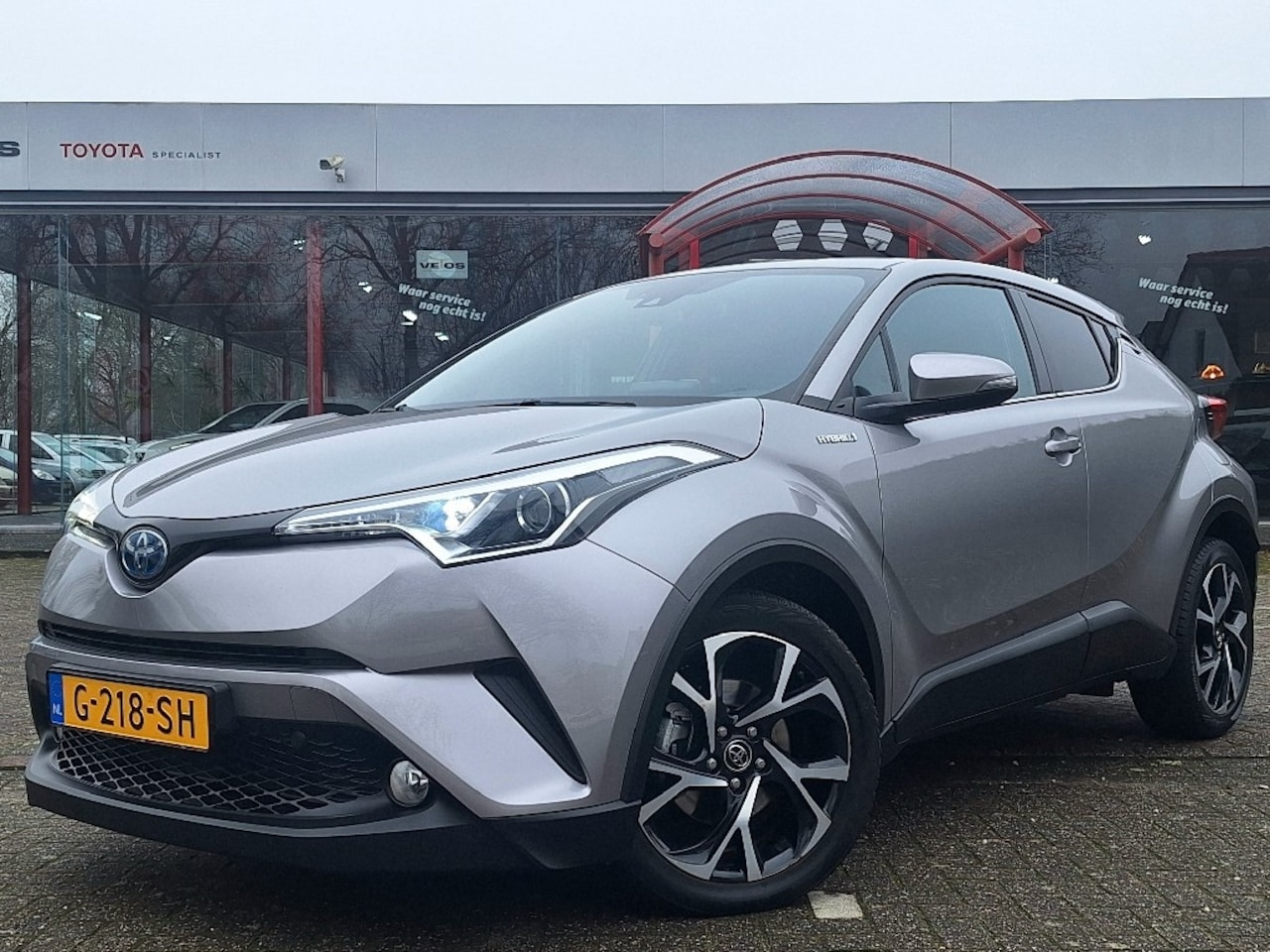 Toyota C-HR - 1.8 Hybrid Dynamic | Navigatie | Stoelverwarming | 18'' Lmv - AutoWereld.nl