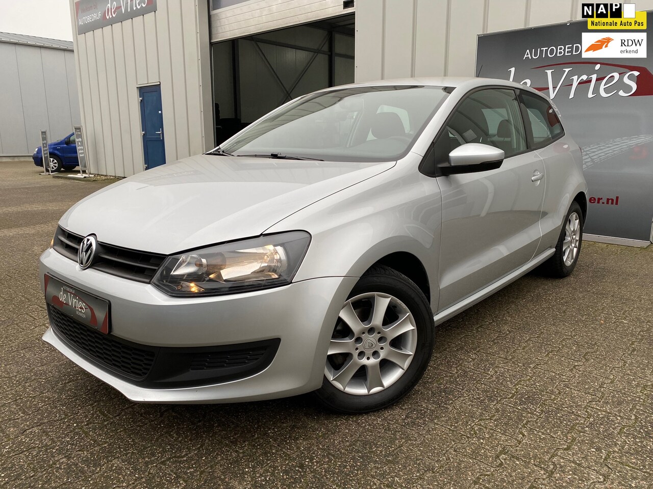 Volkswagen Polo - 1.2 Comfortline / Airco / Clima / Cruise / PDC / LMV / Elektr. Pakket - AutoWereld.nl