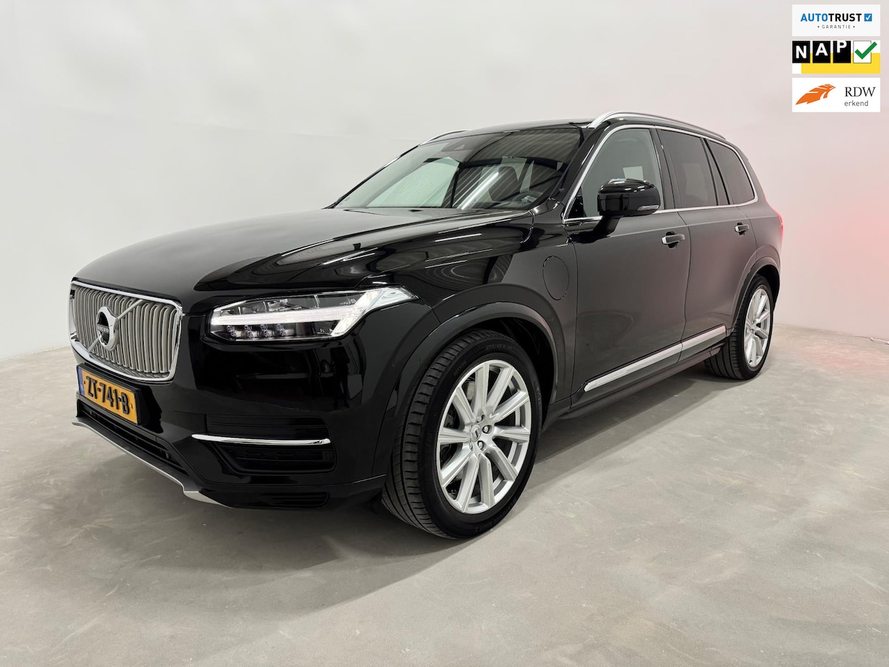 Volvo XC90 - 2.0 T8 Twin Engine AWD Inscription 2.0 T8 Twin Engine AWD Inscription - AutoWereld.nl