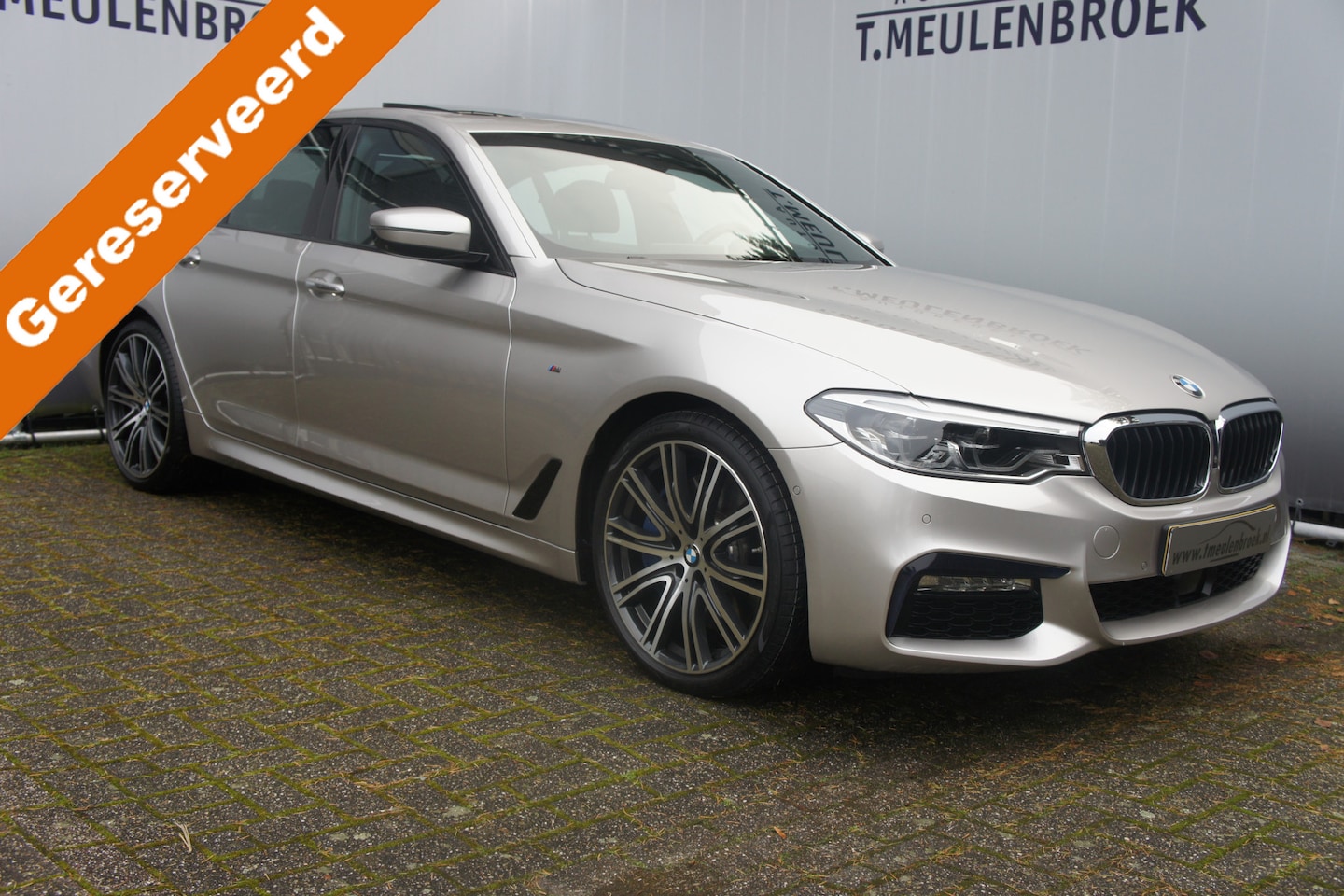 BMW 5-serie - 540i xDrive High Executive M sport, Glasdak, comfortstoelen - AutoWereld.nl