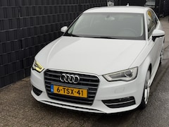 Audi A3 Sportback - 1.6TDI ULTRA EDITION| NAVI| CRUISE| XENON| LM| NAP