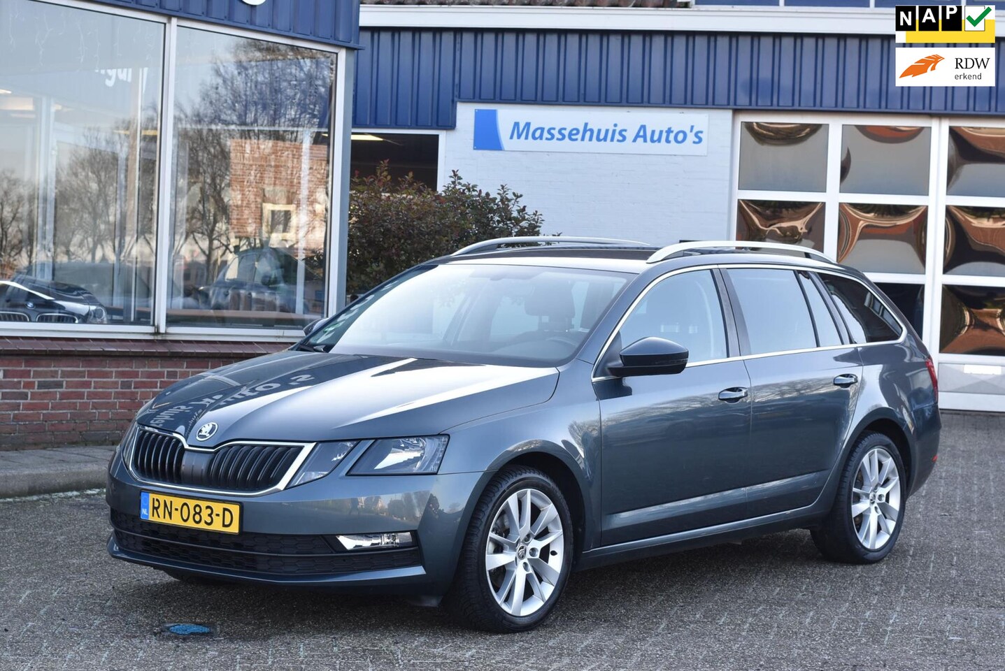 Skoda Octavia Combi - 1.4 TSI Greent. Amb. Bus. DSG 149dkm Trekhaak Apple CarPlay Navi Cruise Clima PDC Nwe APK - AutoWereld.nl